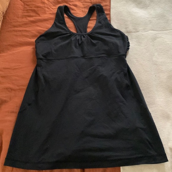 Lululemon - Picture 1 of 5